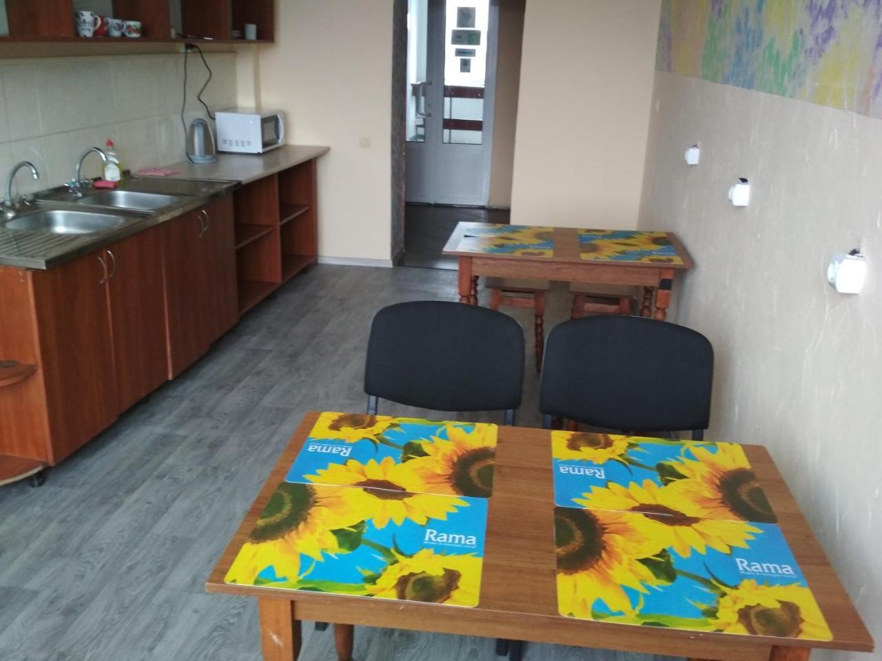 Hostel Na Kurmanovycha Lwów Zewnętrze zdjęcie