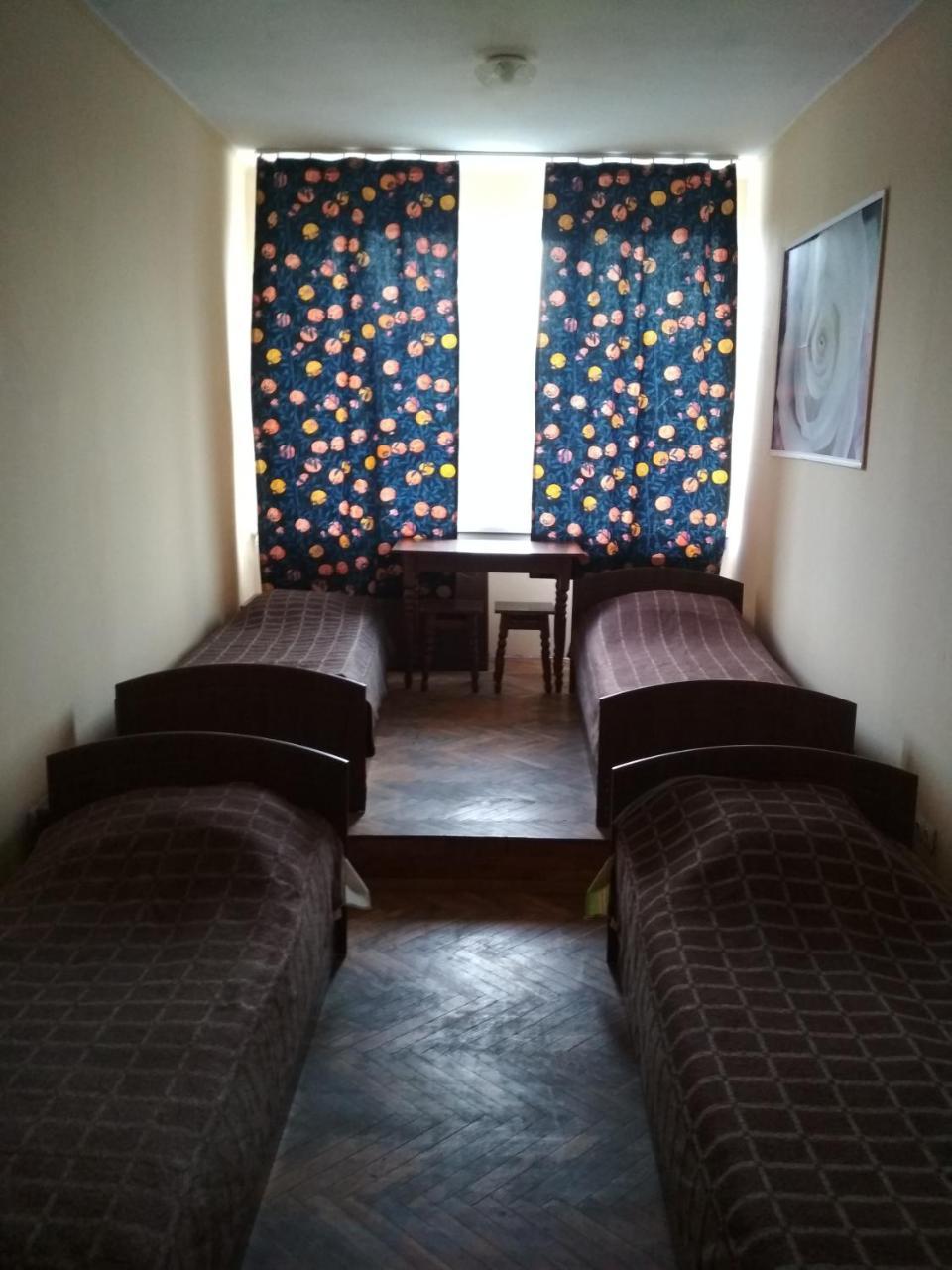 Hostel Na Kurmanovycha Lwów Zewnętrze zdjęcie